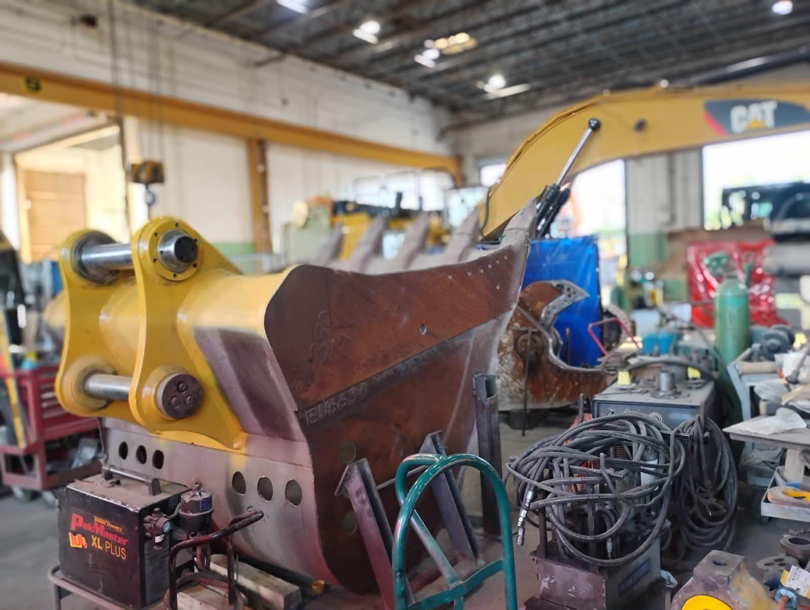 Welding & Machinery Maintenance - Daniel RR Truck LLC